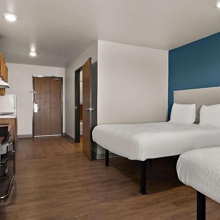 Woodspring Suites Champaign Near University Eksteriør bilde