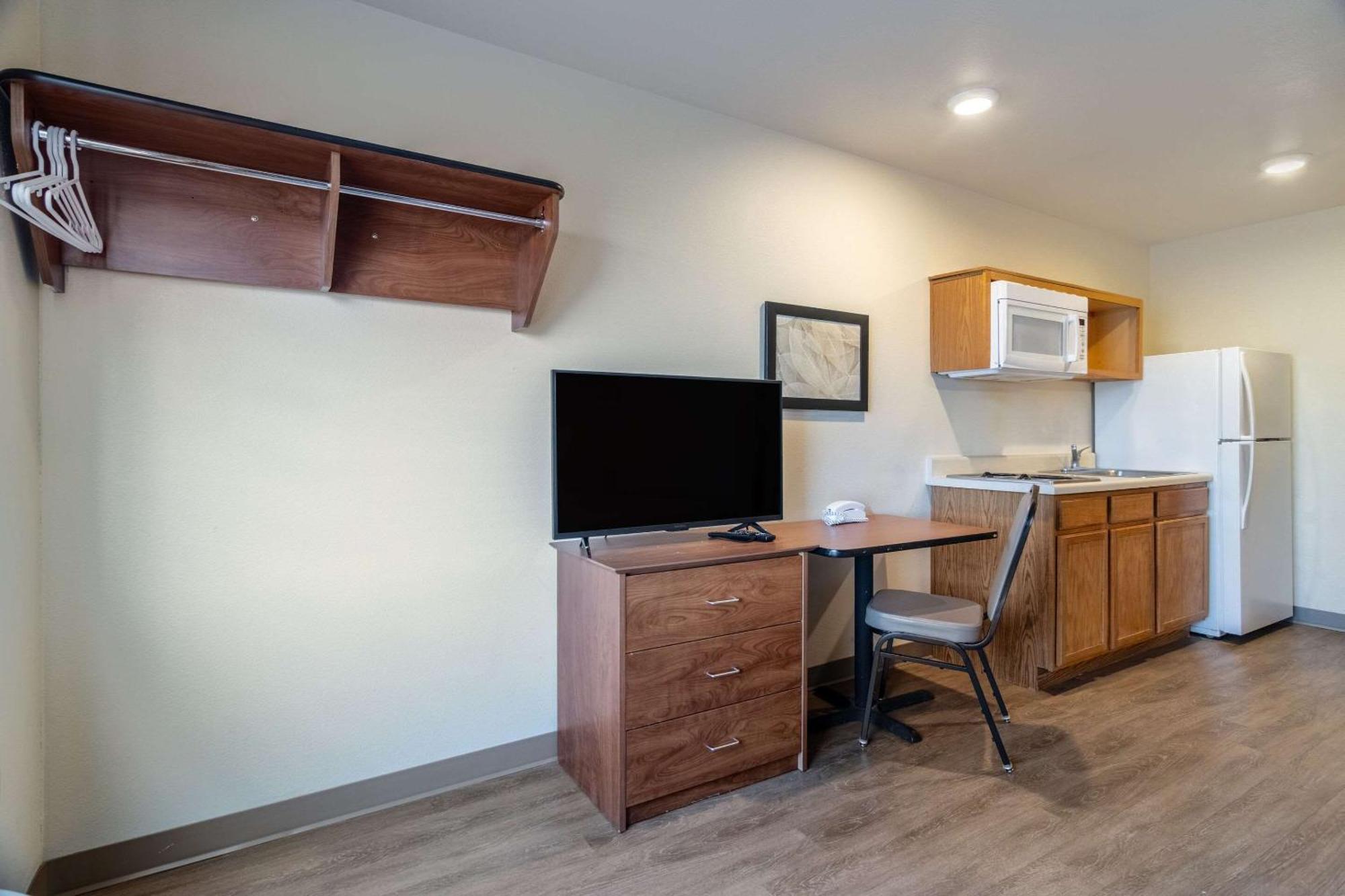 Woodspring Suites Champaign Near University Eksteriør bilde
