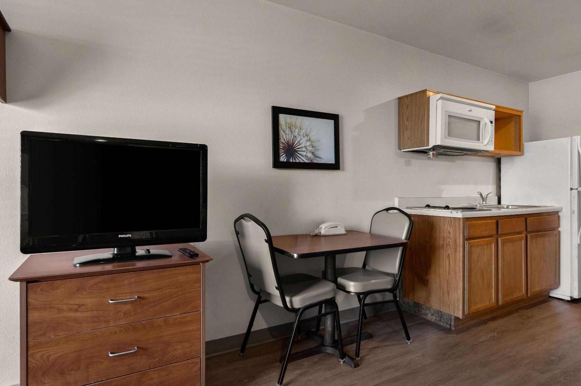 Woodspring Suites Champaign Near University Eksteriør bilde